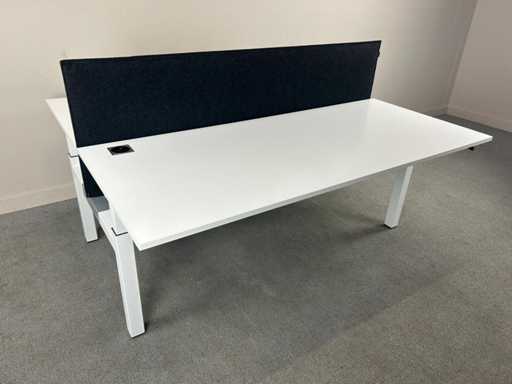 PAMI - 2p Workbench - Desktable
