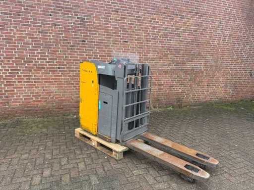 2017 Jungheinrich ESD 120 Stacker