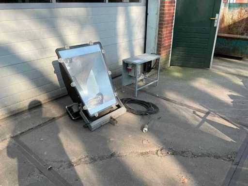 Lumière de chantier avec onduleur