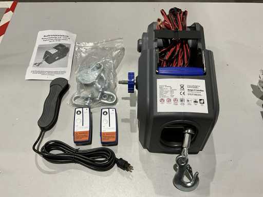 Berger & Schröter 2,7 Tonnen Winde mit Fernbedienung