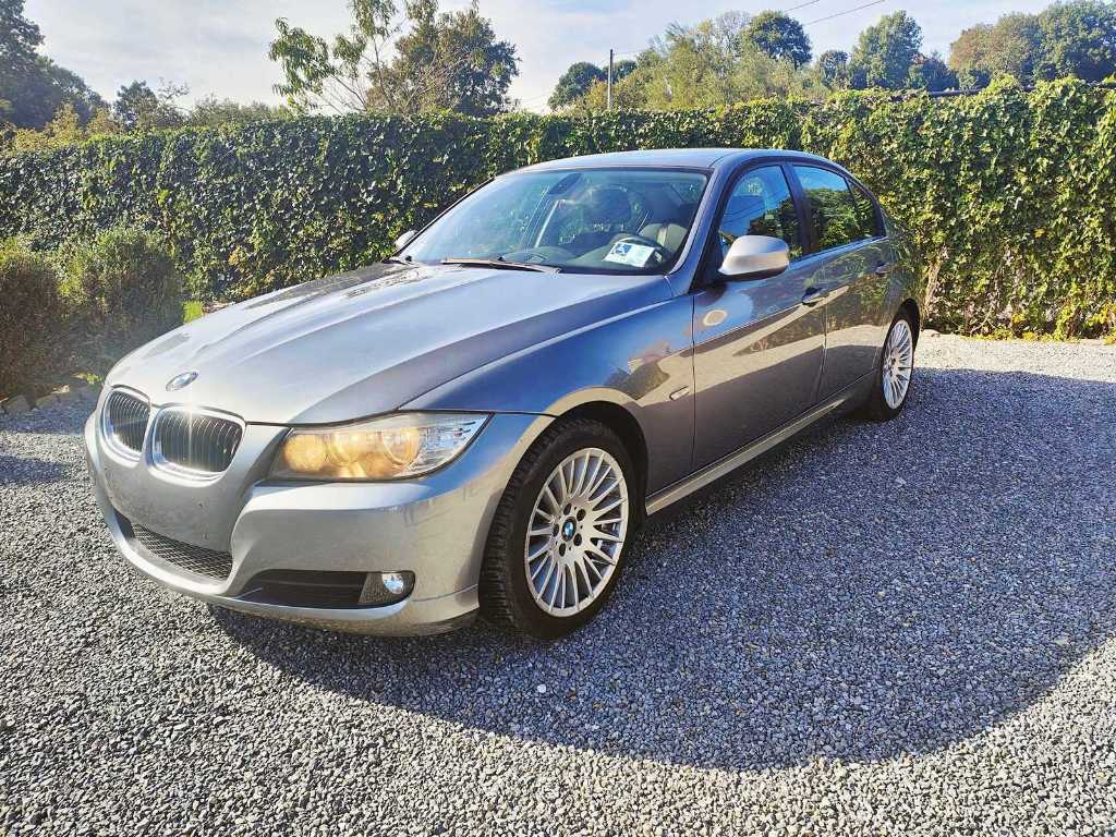 BMW 318D * FACELIFT * SEDAN * GPS + CRUISE + CLIM *