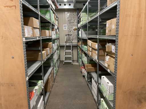 Batch of flower sleeves