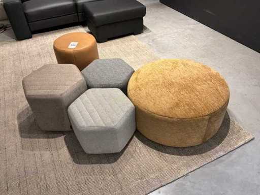 Various footstools (5x)