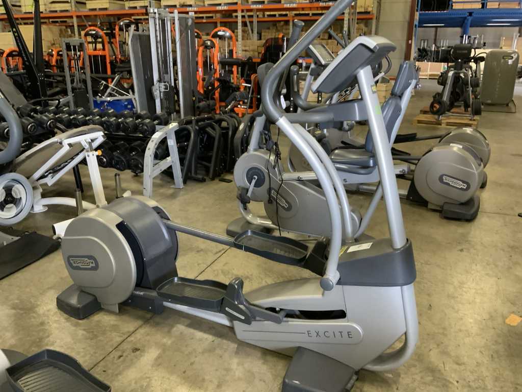 Technogym Excite Synchro 700 LED Crosstrainer