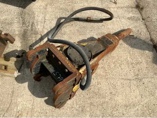 2005 Atlas Copco SB300 Hydraulic hammer