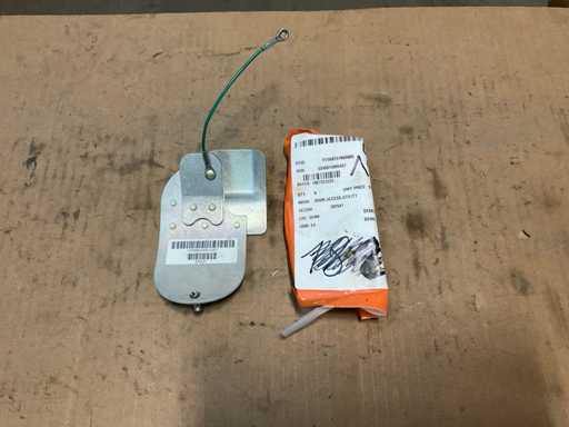 Utility door access (9x)