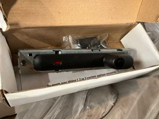 Batch of various Stremler handles (420 pieces)