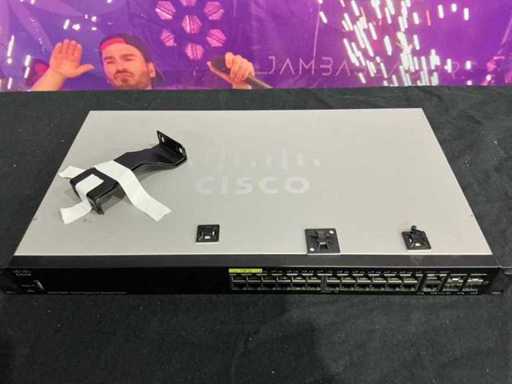 Switch PoE Cisco SG350-28MP cu 28 de porturi
