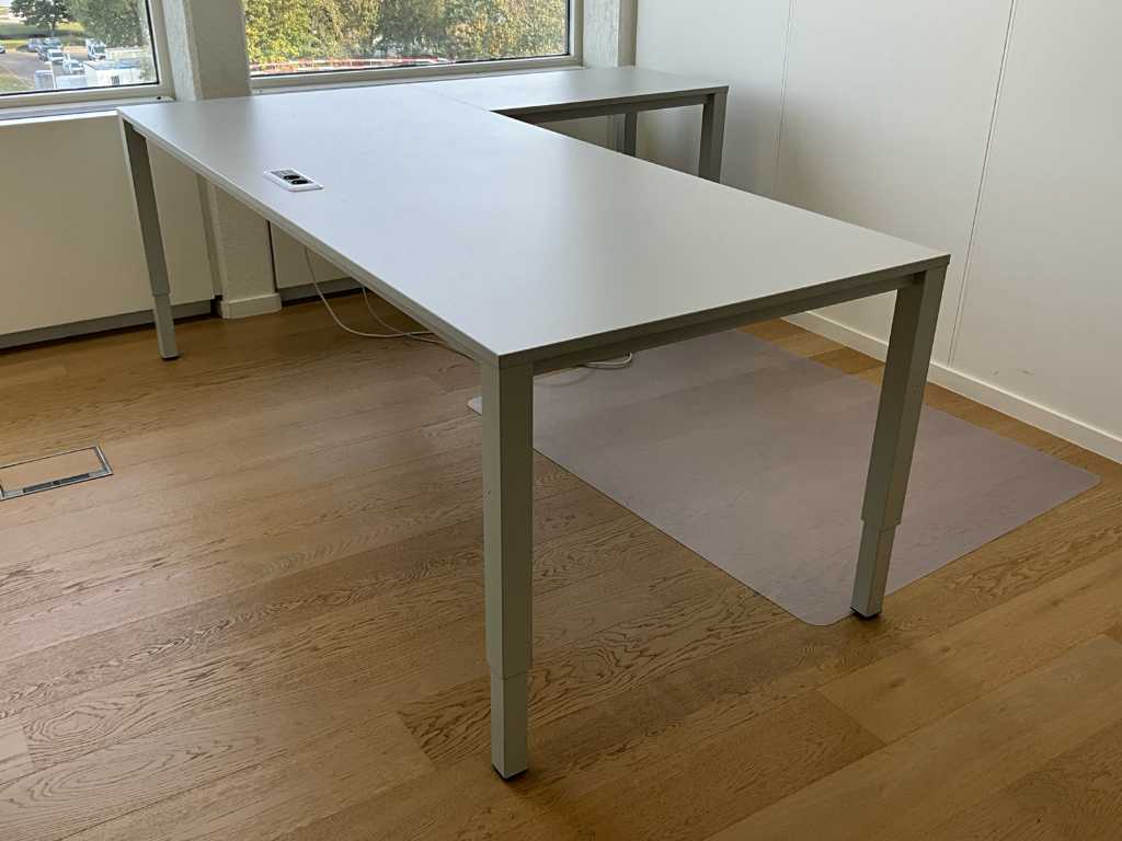Fineerhouten hoekbureau (hoek Rechts)