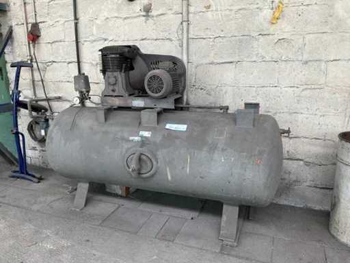 Compresseur à pistons Rico 1988