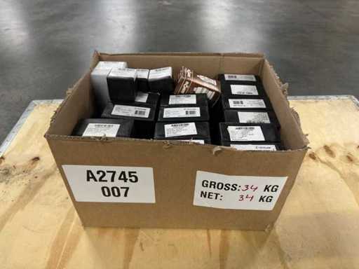 Batch of tool holders/mounts (including milling/drilling/tapping)