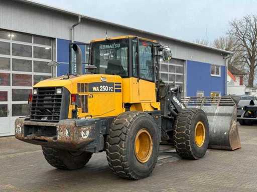 Komatsu - 2009 - WA250-6 - Pala