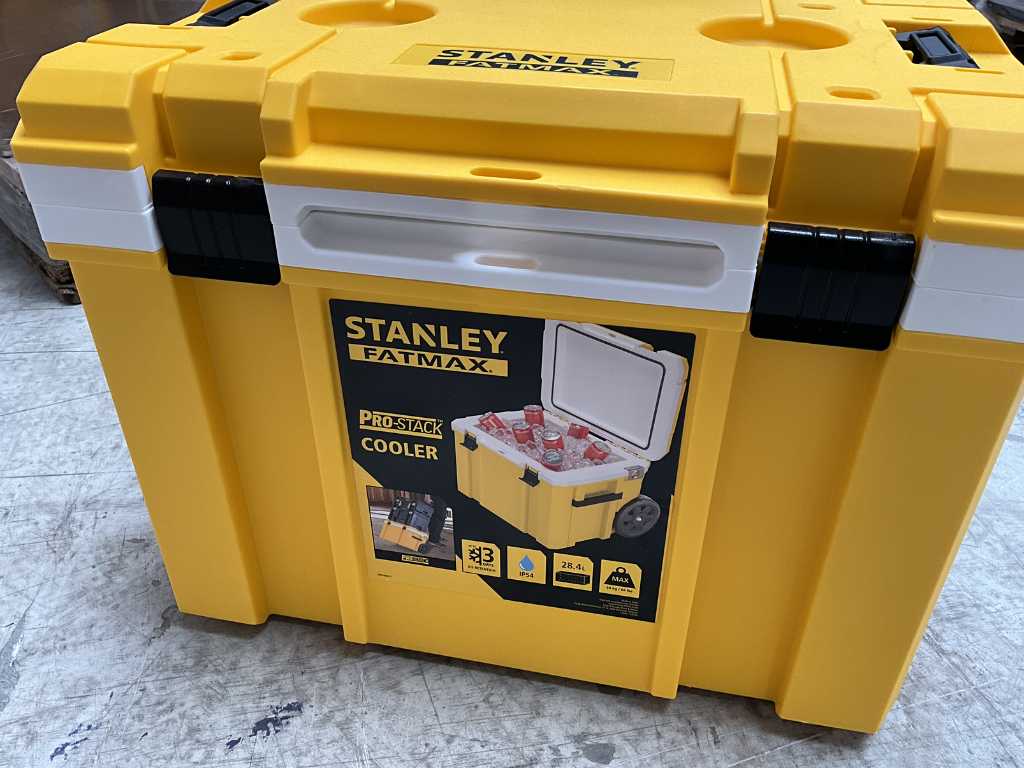 Stanley Fatmax Pro-Stack Cool Box with Wheels (48x)