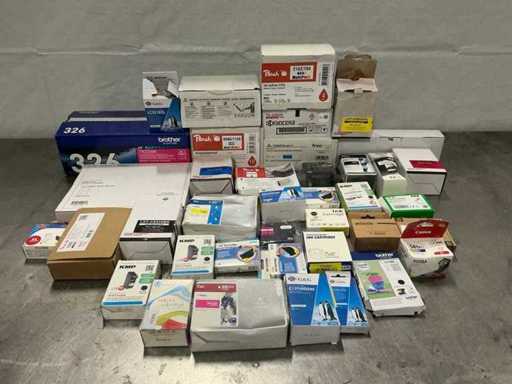 Différentes cartouches d’encre (40x)