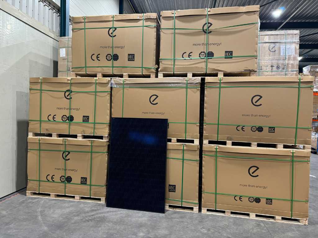 Exiom - set of 288 full black (410 wp) solar panels