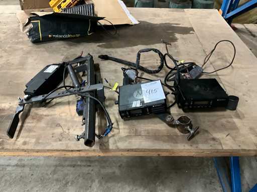 Contrôle radiocommandé du tracteur (contrôle de vitesse)