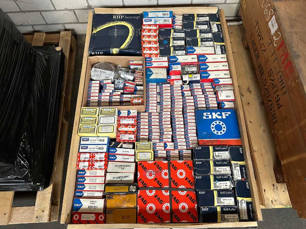 223kg bearings from several brands including: FAG, RHP, SKF (B1420)