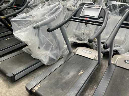 TECHNOGYM – Excite Jog 700 Visioweb – Silber – Laufband