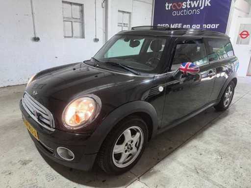 MINI - Clubman - 1.6 One White&Black - KN-143-J- 2010