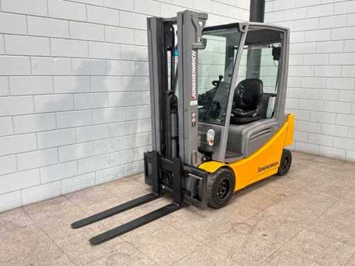 Jungheinrich - 2019 - EFG 320 - 4.45M Triplex, Free-Lift, SIde-Shift - Forklift