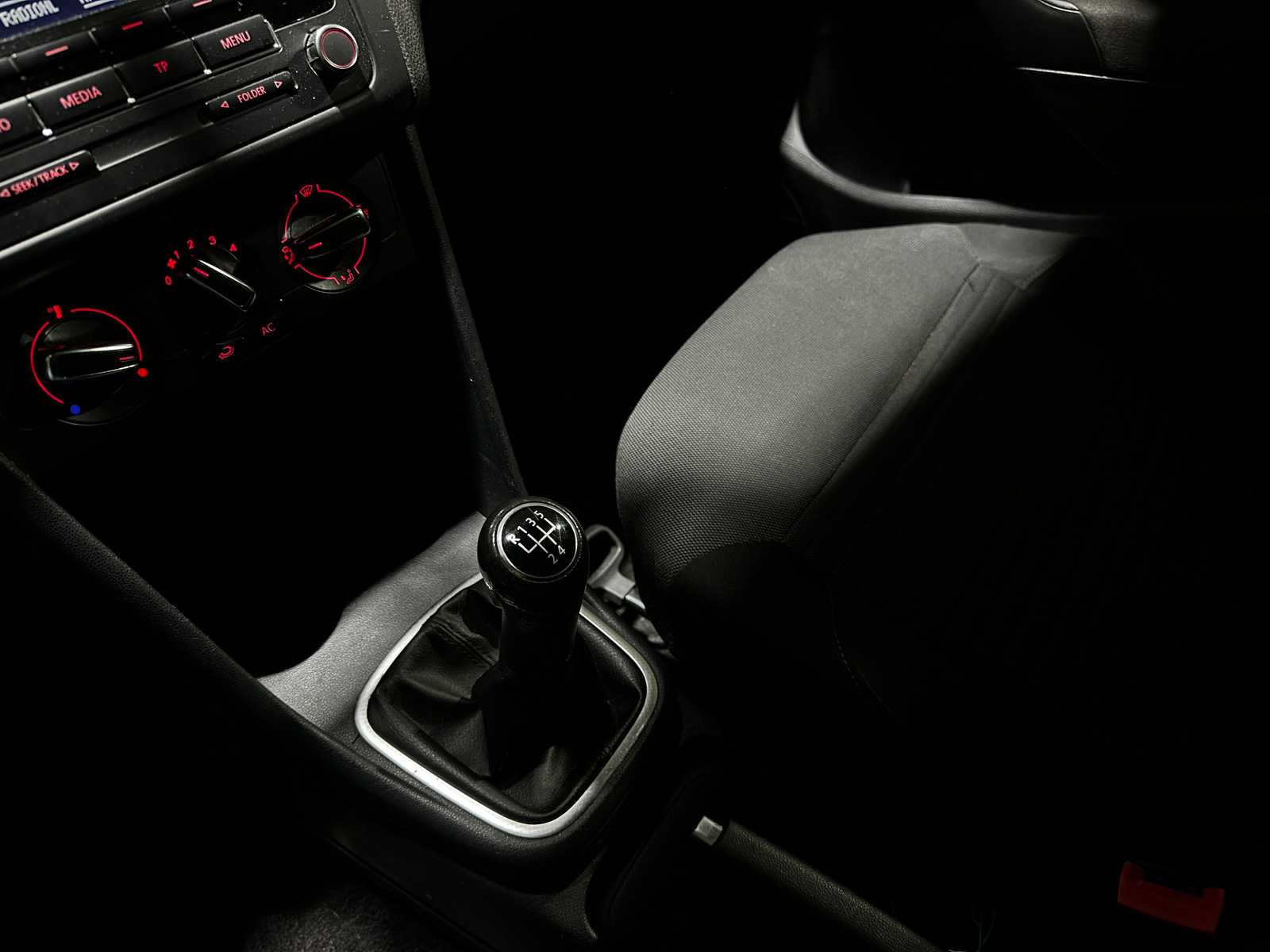 Volkswagen Polo 1.2 TSI BlueMotion Comfort Edition 89pk 2012, 70-XJJ-8