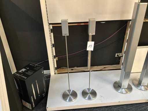 Loewe Speaker on stand (2x)