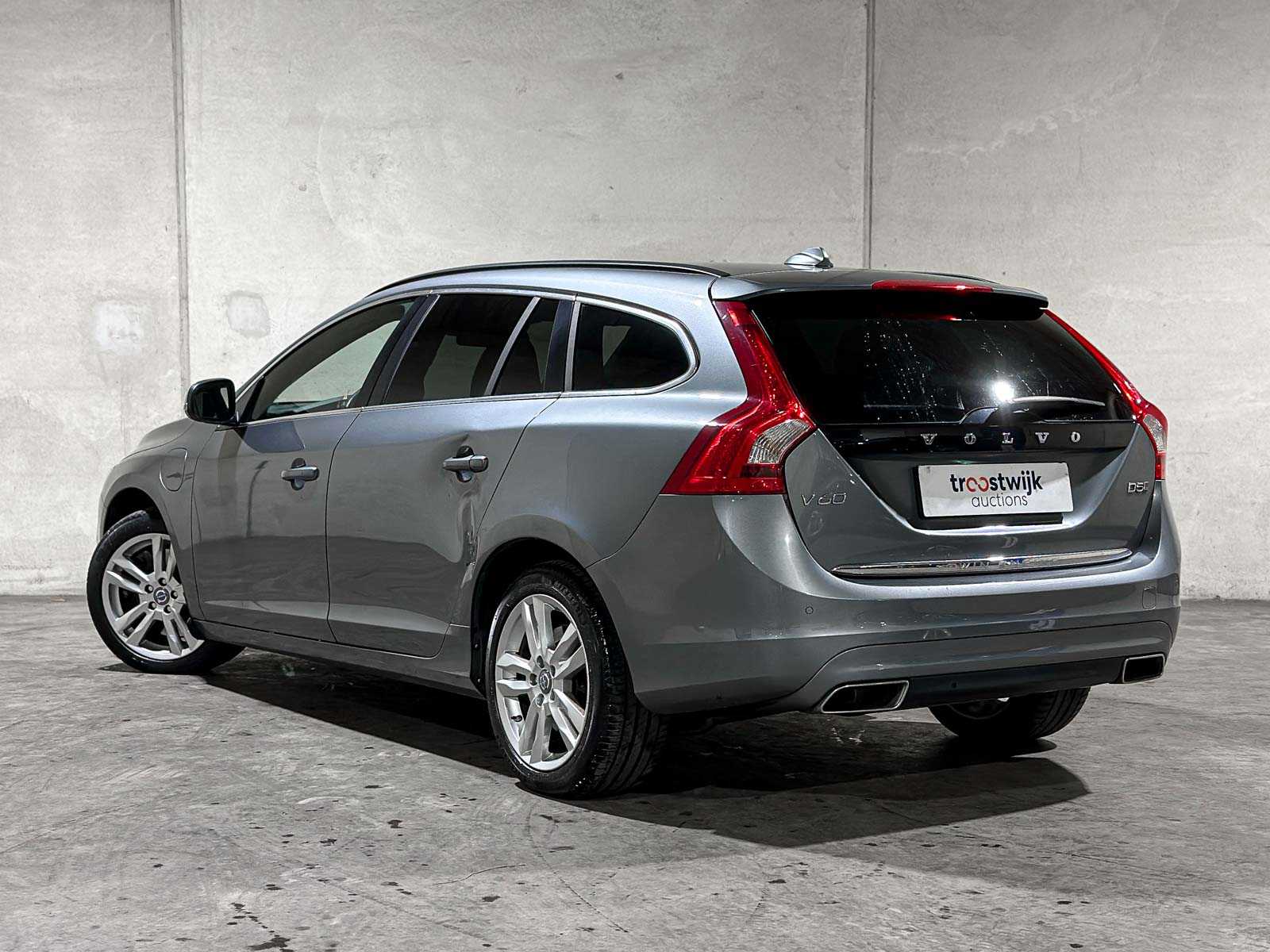 Volvo V60 2.4 D5 Twin Engine Special Edition 163pk 2015, NH-759-L