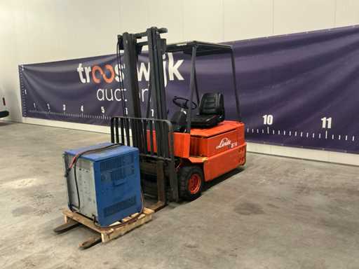 Linde E16 Forklift