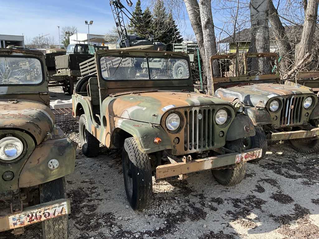 Willys Overland M38A1 vehicul militar
