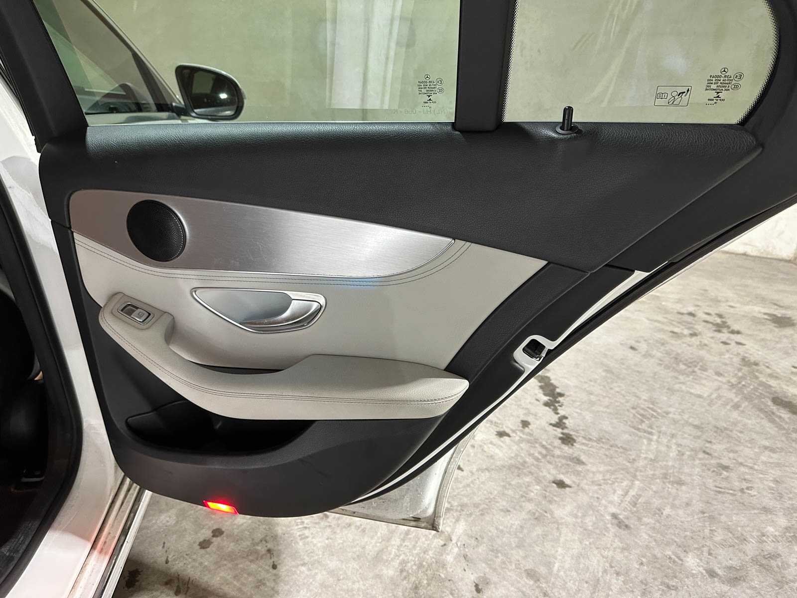 Mercedes-Benz C350 e 2.0 Lease Edition 279pk 2015 C-klasse, HJ-066-K