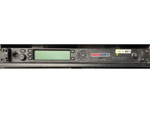 CREWCOM - CCU-22 Faltung - 4-Kanal HF-Gegensprechanlage Bedienfeld