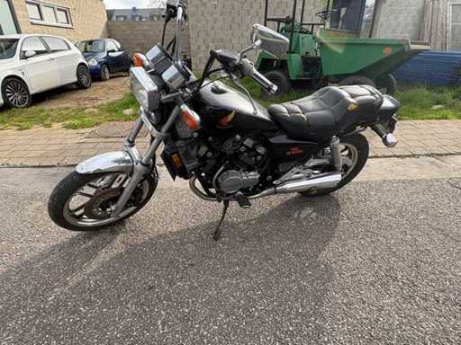 Honda - Chopper - VF 500C Magna - Moto