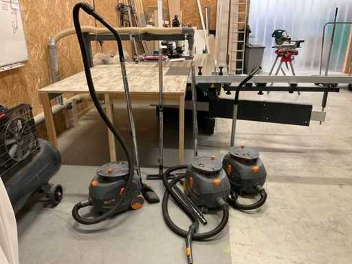 Taski Aero 8 plus Industrial vacuum cleaner (3x)