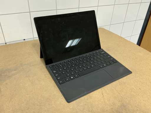 MICROSOFT SURFACE PRO 7+ (1960) Laptop 