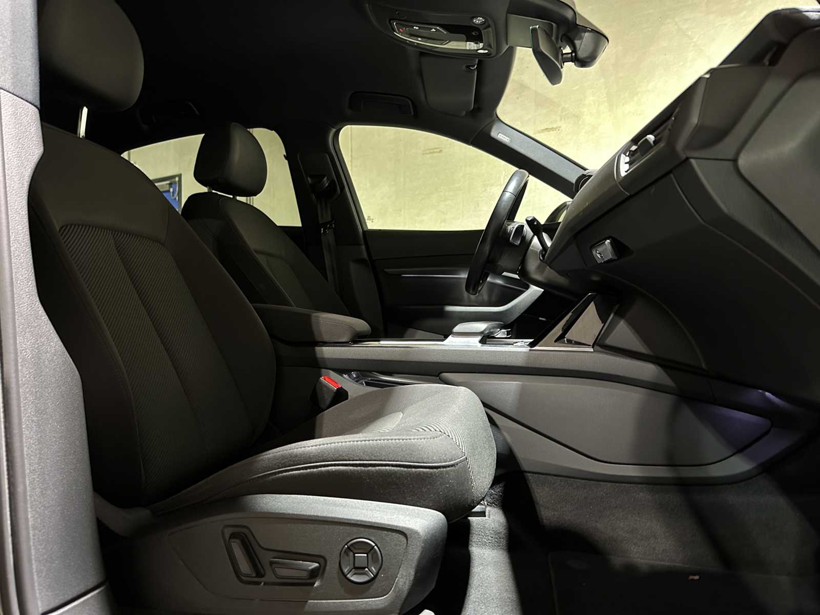 Audi e-tron Sportback 55 Quattro Business Edition 95 kWh 408pk 2020 (Origineel-NL + 1e Eigenaar), K-601-GZ