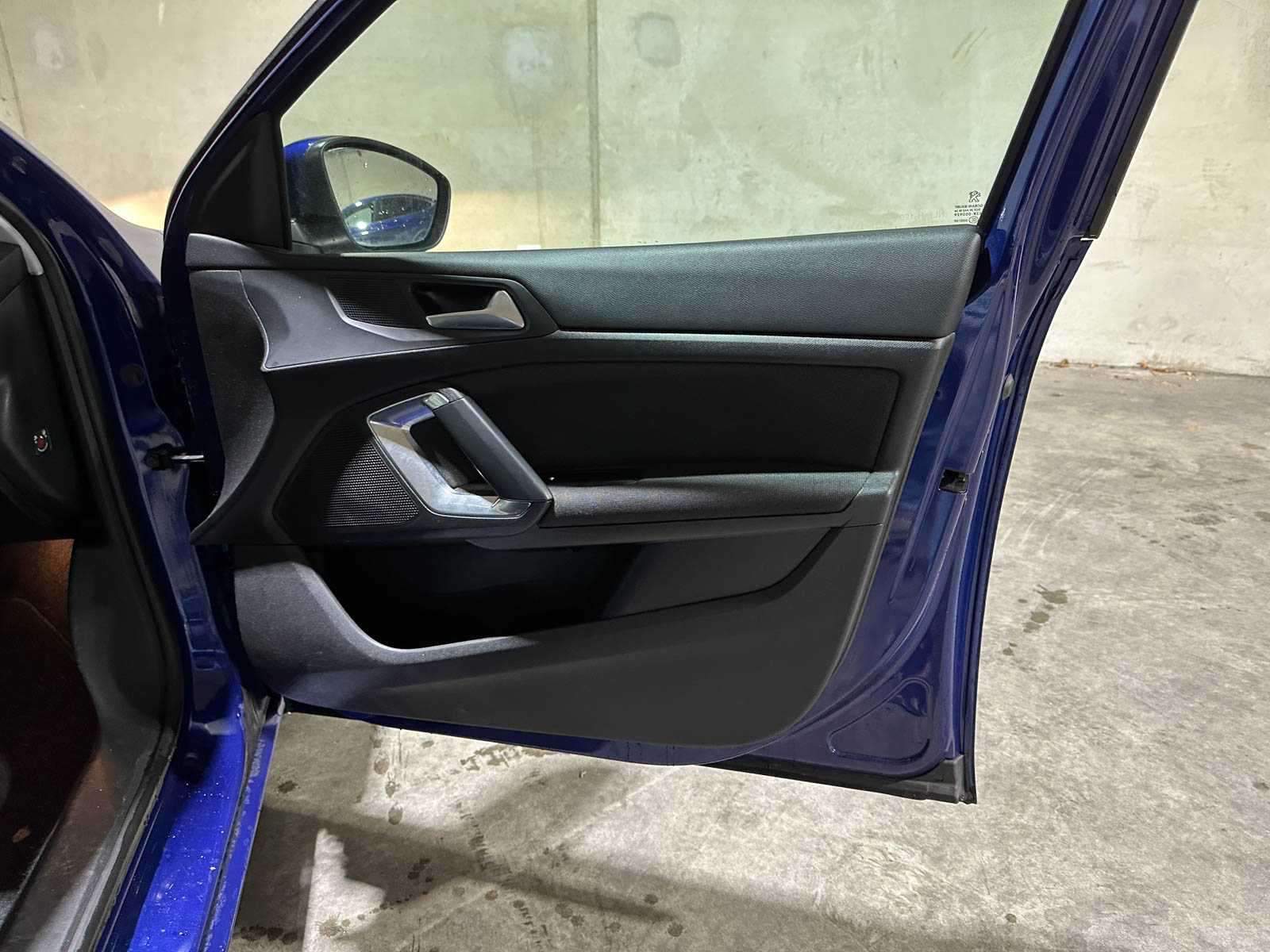 Peugeot 308 SW 1.2 PureTech Blue Lease Premium 5D 131pk 2020 (Origineel-NL), H-199-PD