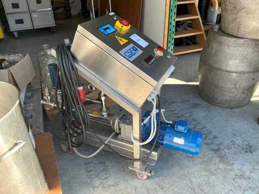 Acier inoxydable en liquide cephracique MAE 40-1/BA. Pompe à vis sans fin BT33