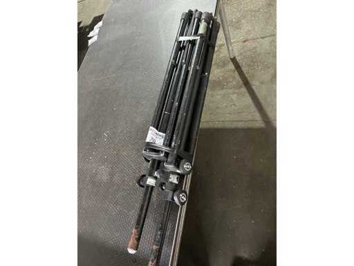 QSC - kW122 - Statywy i pulpity (2x)