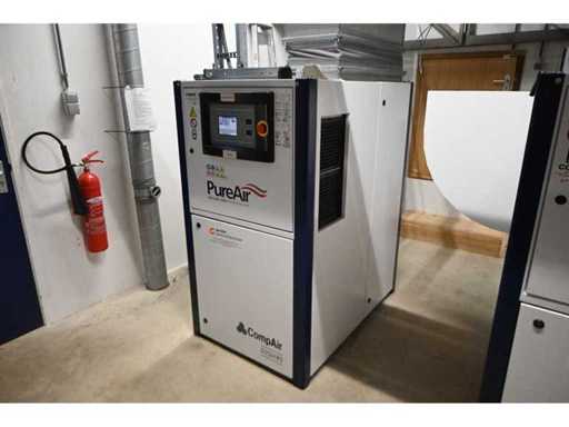 2018 CompAir / Geveke D22HRS-10A-V3 bezolejowy sprężarka śrubowa, w tym Parker CDAS HL Clean Dry Air System oraz magnetyczny zbiornik powietrza