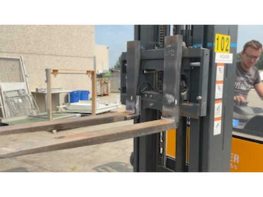 3258a486-f587-4959-8deb-77e2d2f31e07.mp4