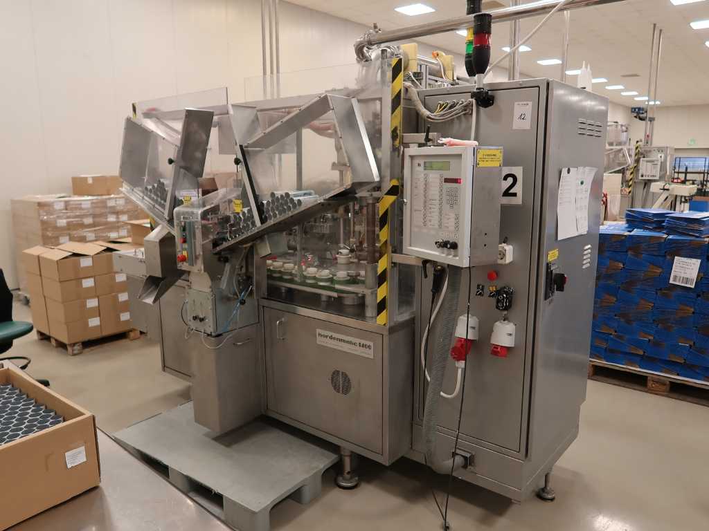 Norden - NM 1400 PA - Tube Filling and Closing Machine - 1997