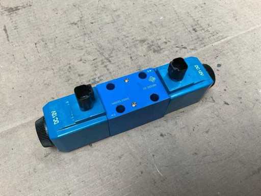 Supapă solenoidă hidraulică (2x)