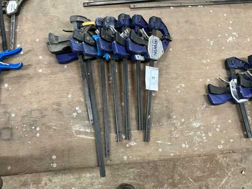 Varias abrazaderas de sujeción (7x)