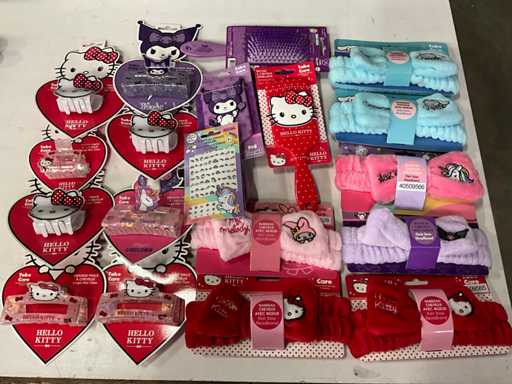 Mix kavel diverse verzorgingsproducten kinderthema