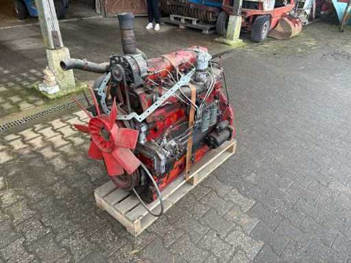 IHC (International HARVESTER) D358 Engine IHC D358 complete