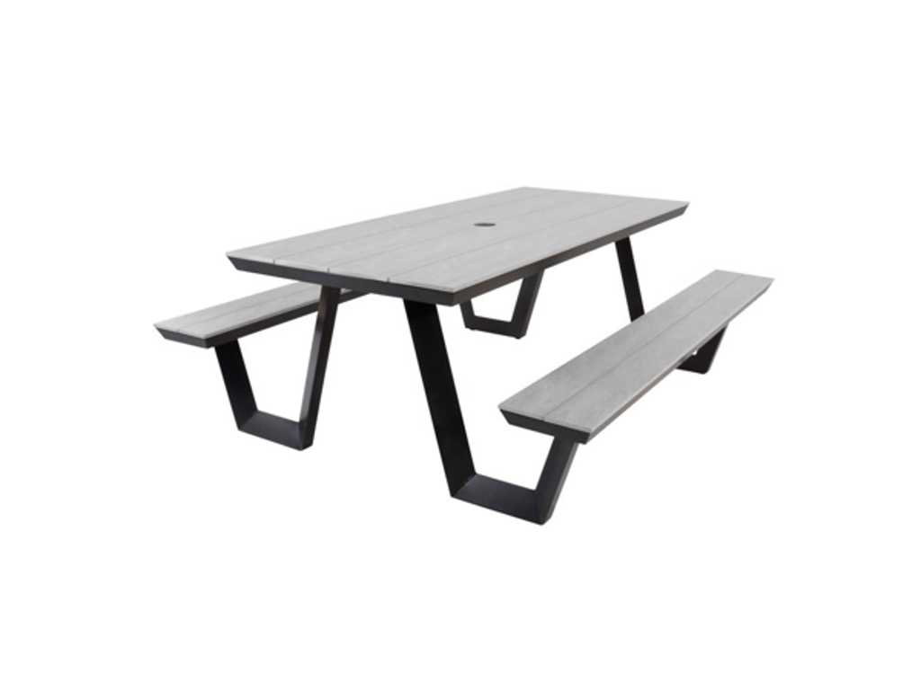 Garden table picnic table (2x)