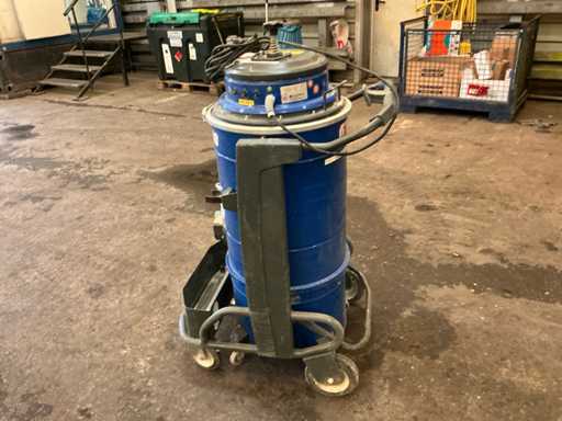 2014 Blastrac BDC-1330 Aspirateur industriel