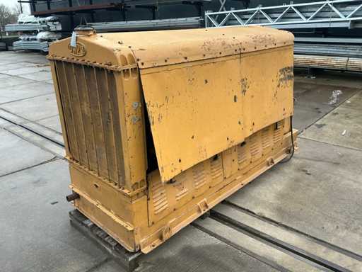 Emergency power generator