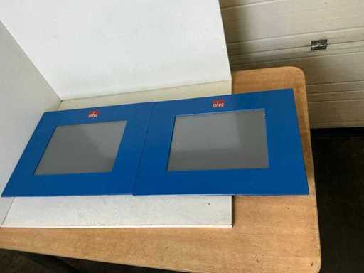 Monitor TFT Intec 15" (2x)