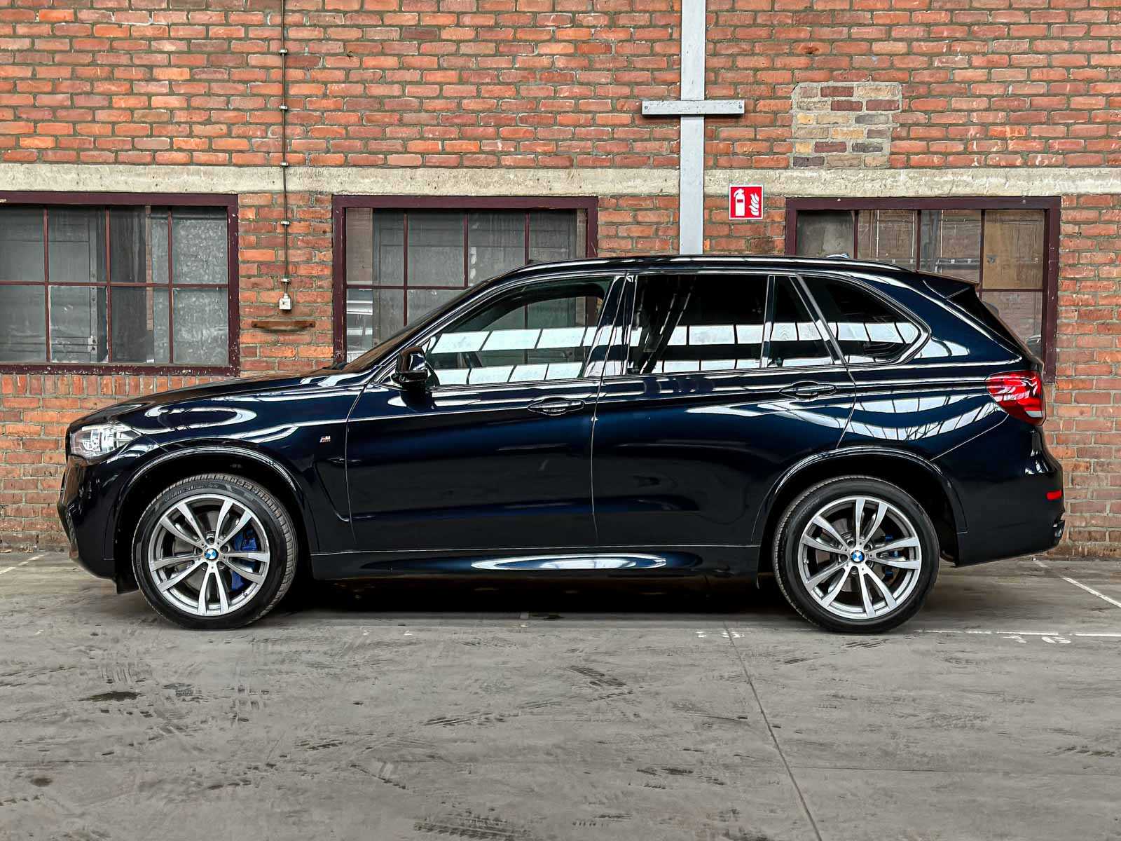 BMW X5 xDrive50i High Executive 4.4 V8 449pk 2016 (Origineel-NL), KP-686-H